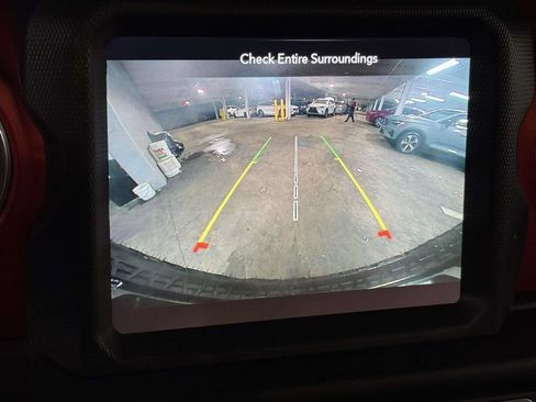 Used 2020 Jeep Wrangler Unlimited Rubicon w/ Dual Top Group AWD/4WD image 7