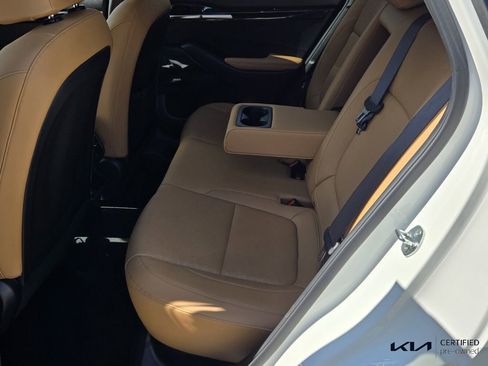 Certified 2024 Kia Seltos EX FWD image 11