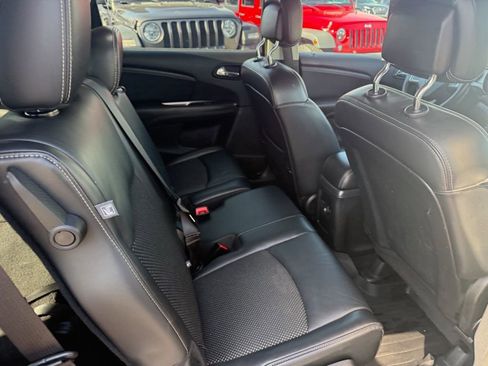 Used 2016 Dodge Journey Crossroad w/ Popular Equipment Group image 14