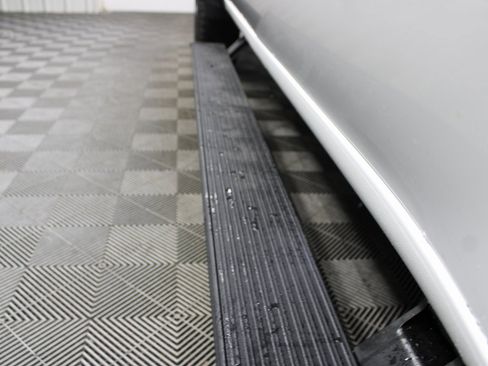 Used 2025 GMC Sierra 2500 AT4 image 57