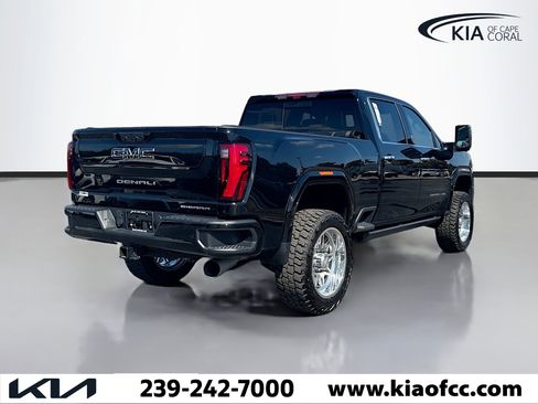 Used 2024 GMC Sierra 3500 Denali Ultimate image 5