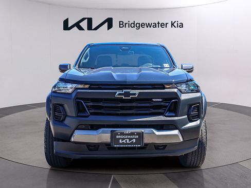 Used 2025 Chevrolet Colorado Trail Boss AWD/4WD image 2