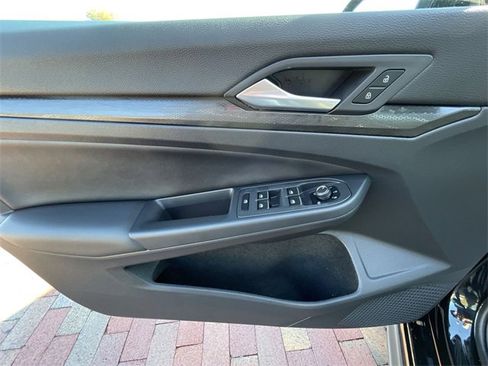 Used 2024 Volkswagen GTI Autobahn image 11