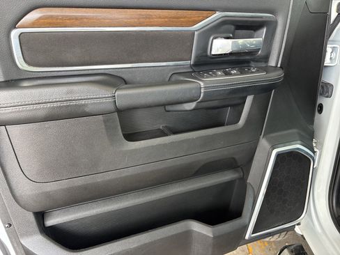 Used 2022 RAM 3500 Laramie w/ Chrome Appearance Group image 10