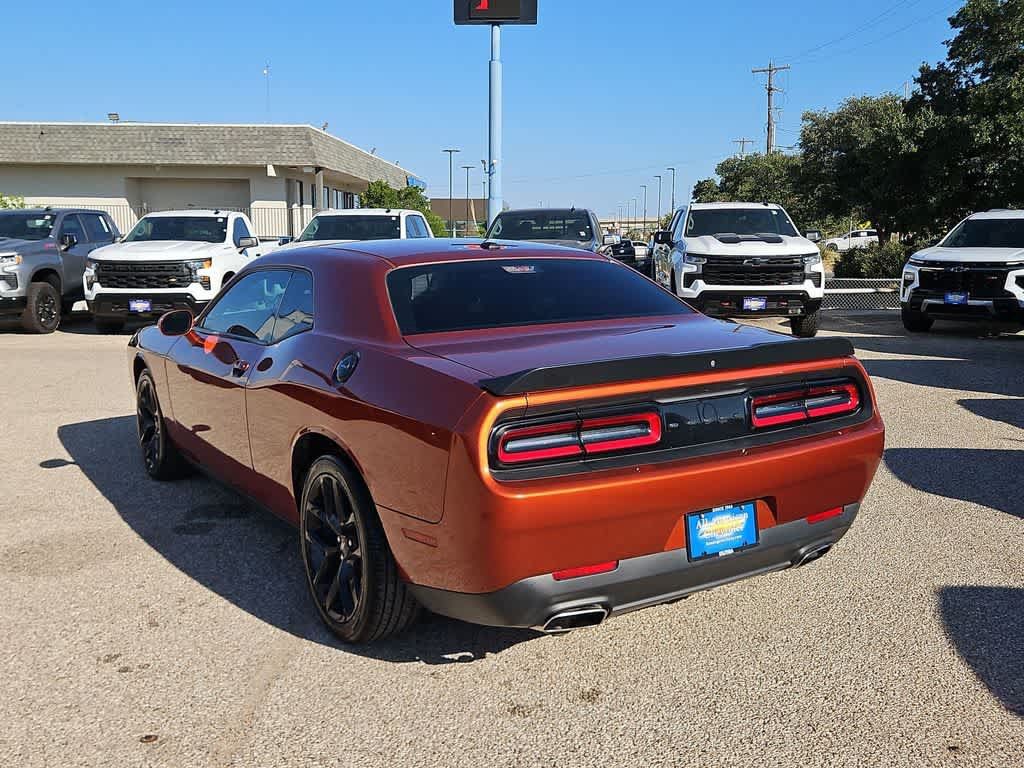 Used 2020 Dodge Challenger SXT w/ Blacktop Package RWD image 6