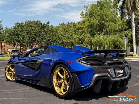 Used 2020 McLaren 600LT Spider RWD image 41