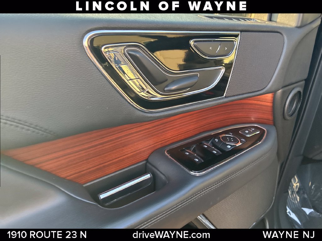 Certified 2023 Lincoln Navigator 4WD image 14