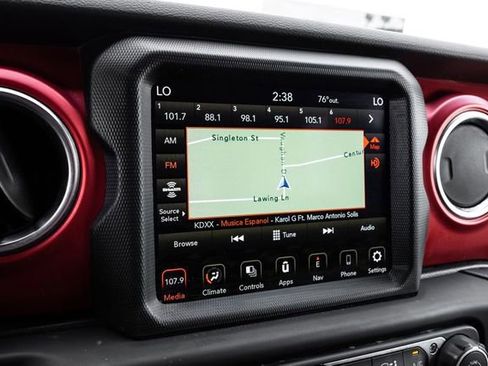 Used 2021 Jeep Wrangler Unlimited Rubicon AWD/4WD image 31