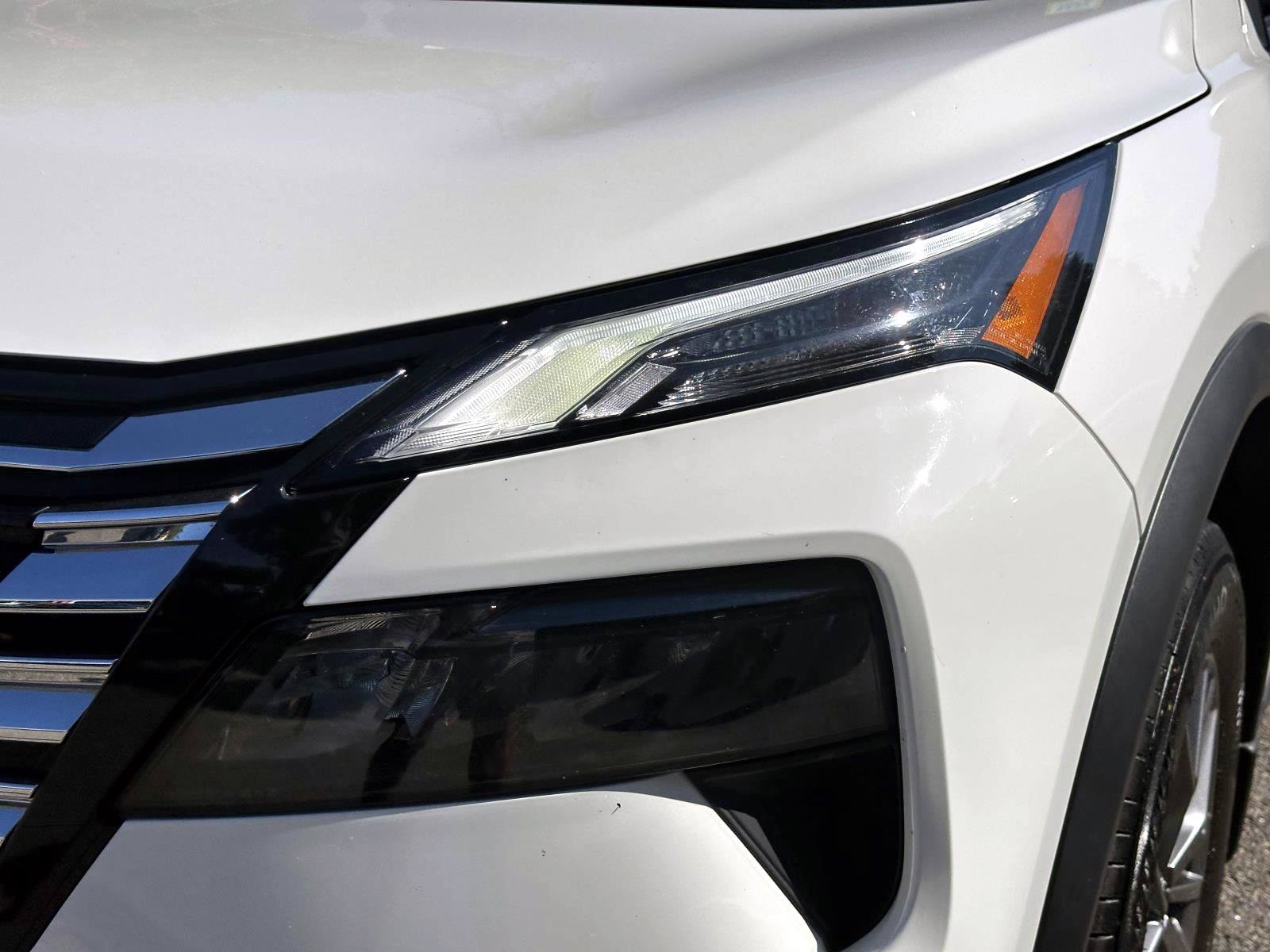 Certified 2025 Nissan Rogue S AWD/4WD image 9