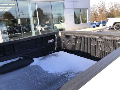 New 2026 Nissan Frontier SV w/ Tow Package image 17