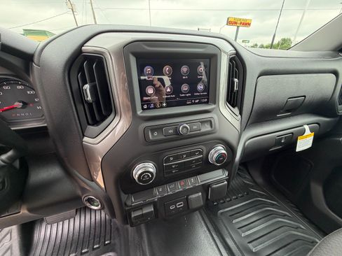 New 2026 GMC Sierra 2500 Pro w/ Convenience Package AWD/4WD image 15