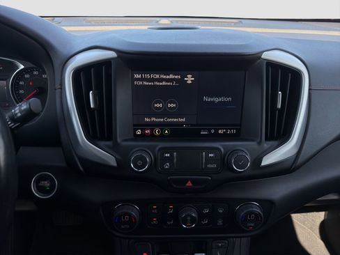 Used 2021 GMC Terrain SLT w/ Infotainment Package II image 16