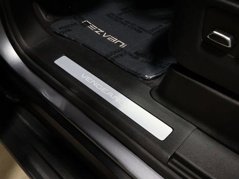 Used 2023 Cadillac Escalade Premium Luxury image 41