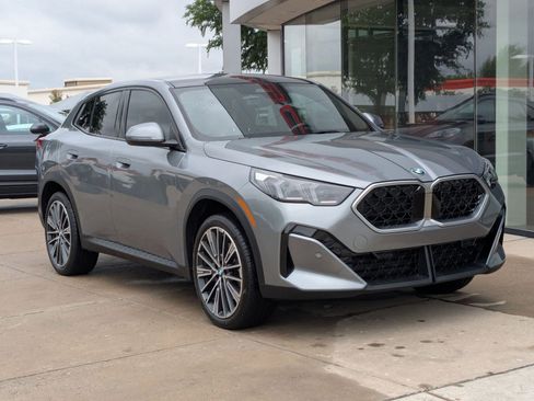 Used 2026 BMW X2 xDrive28i w/ Convenience Package AWD/4WD image 7