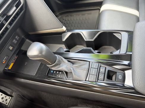Certified 2025 Toyota Camry SE FWD image 8