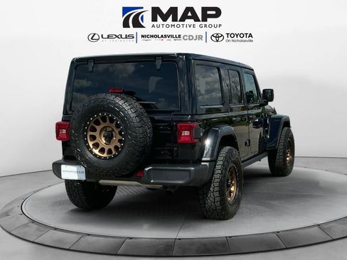 Used 2024 Jeep Wrangler Sahara w/ Technology Group image 5