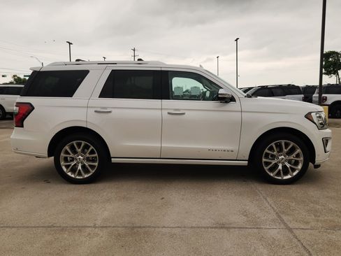 Used 2019 Ford Expedition Platinum RWD image 7