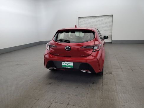 Used 2021 Toyota Corolla SE w/ SE Preferred Package FWD image 7
