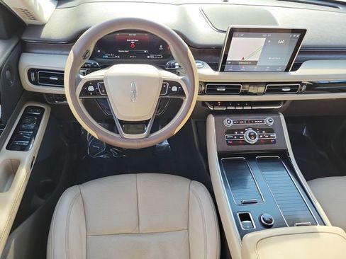 Used 2022 Lincoln Aviator Reserve w/ Class IV Trailer Tow Package RWD image 16
