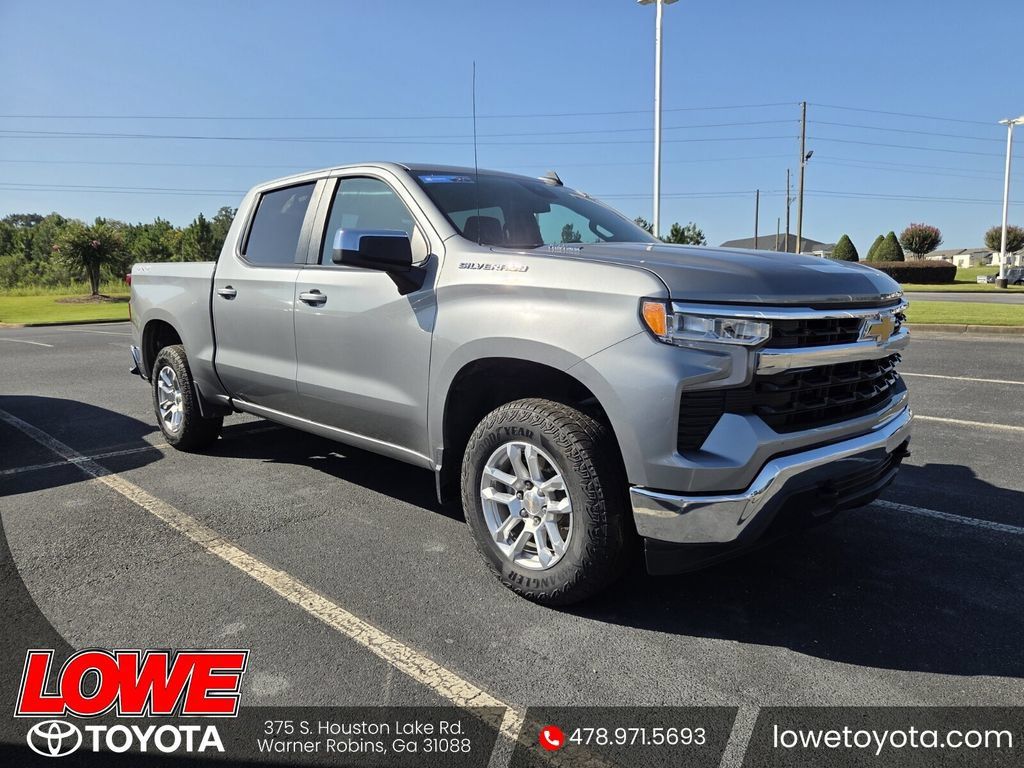 Used 2024 Chevrolet Silverado 1500 LT AWD/4WD image 1