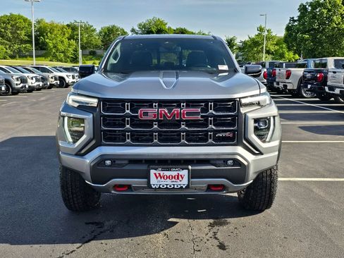 New 2026 GMC Canyon AT4 w/ AT4 Premium Package AWD/4WD image 6