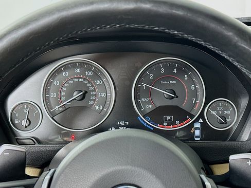 Used 2017 BMW 340i xDrive Sedan image 12