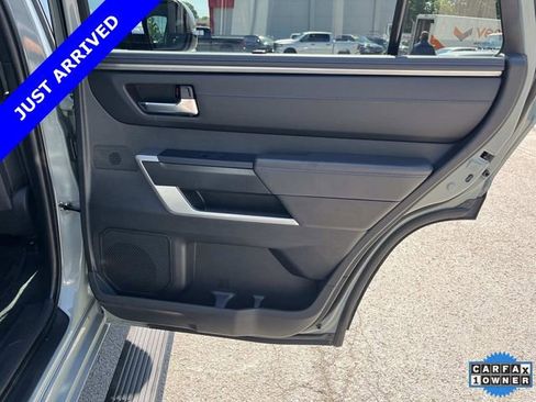 Used 2025 Toyota Sequoia Platinum AWD/4WD image 21