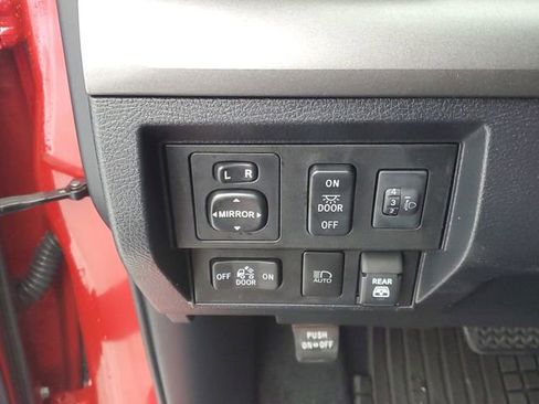 Used 2021 Toyota Tundra SR5 w/ SR5 Upgrade Package RWD image 31