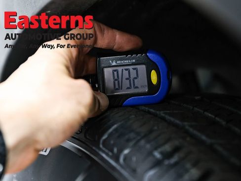 Used 2019 GMC Terrain SLE w/ Driver Convenience Package image 28