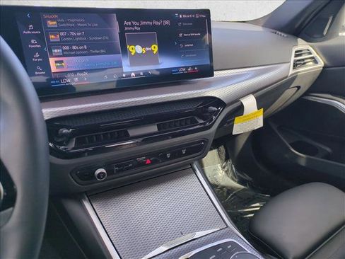 Certified 2025 BMW 330i Sedan w/ Premium Package image 15