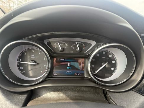 Used 2019 Buick Envision Essence image 18