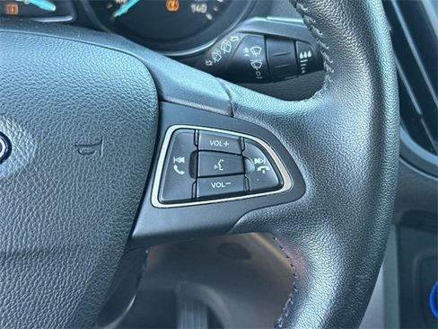 Used 2019 Ford Escape SEL image 26