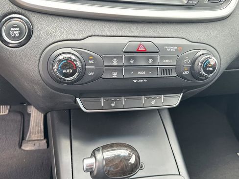 Used 2017 Kia Sorento FWD w/ LX Convenience Package image 21