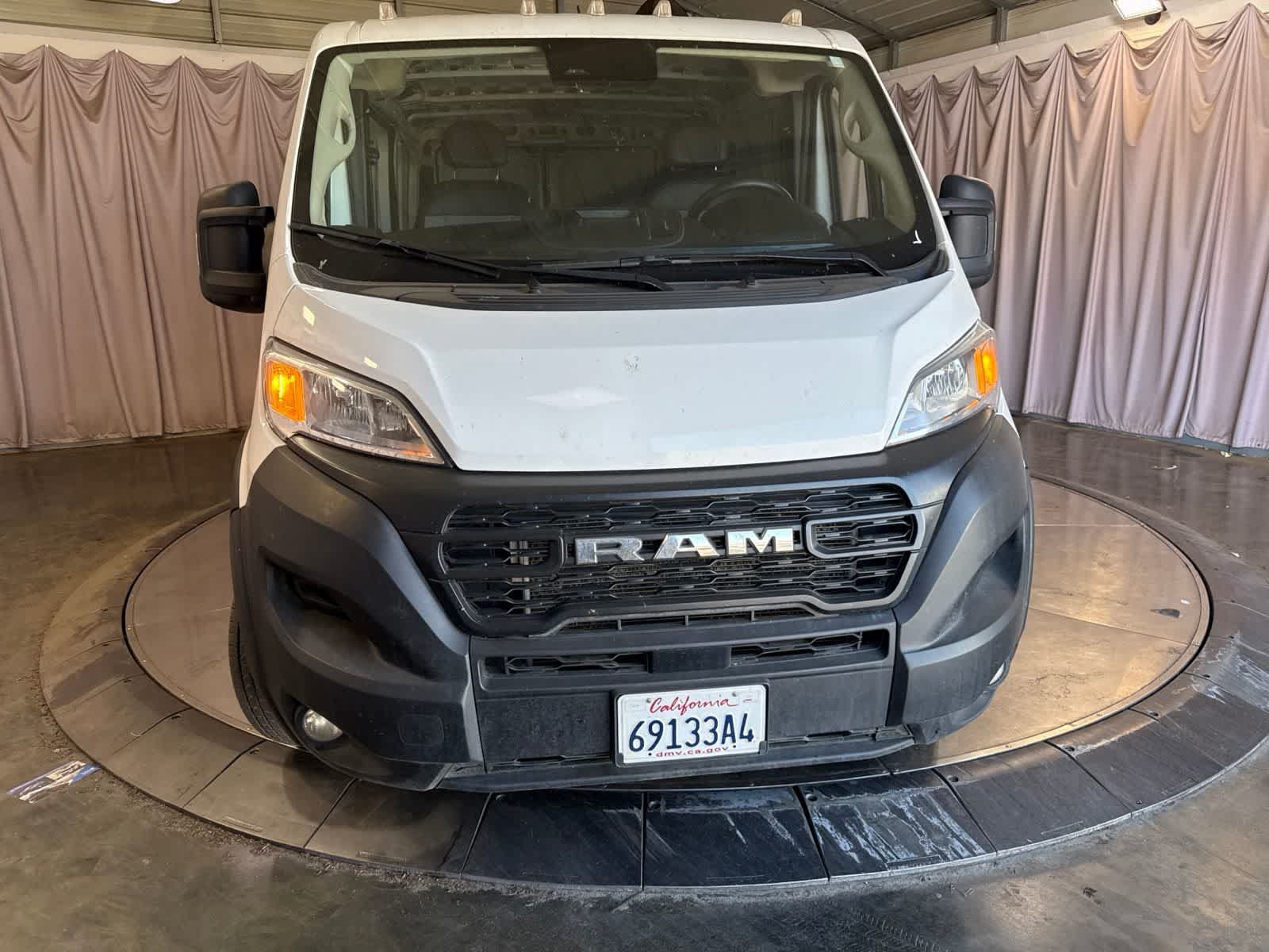 Used 2025 RAM ProMaster 2500 w/ Convenience Group FWD image 2
