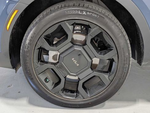 Certified 2025 Kia Sorento X-Line EX AWD/4WD image 3