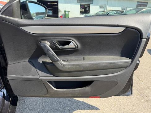 Used 2010 Volkswagen CC Sport image 9