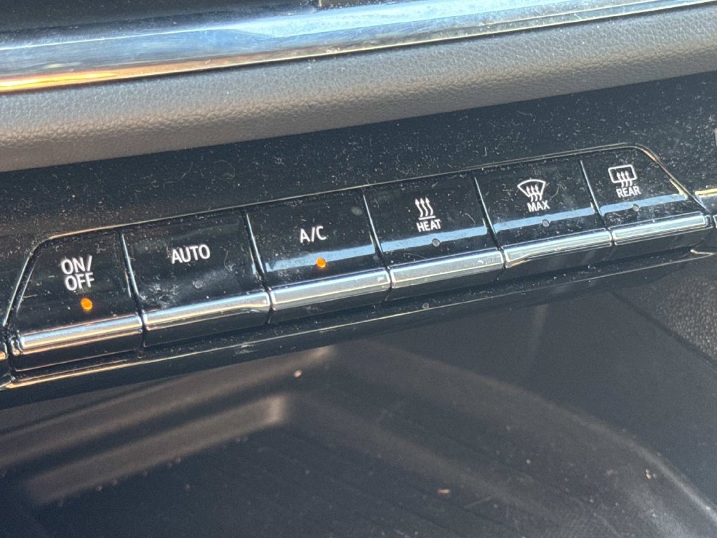 Used 2026 Chevrolet Equinox EV LT FWD image 26