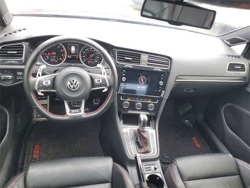 Used 2016 Volkswagen GTI SE w/ Driver Assistance Package image 9
