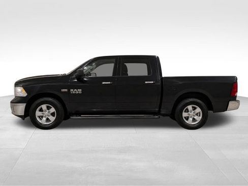 Used 2021 RAM 1500 Classic SLT AWD/4WD image 5