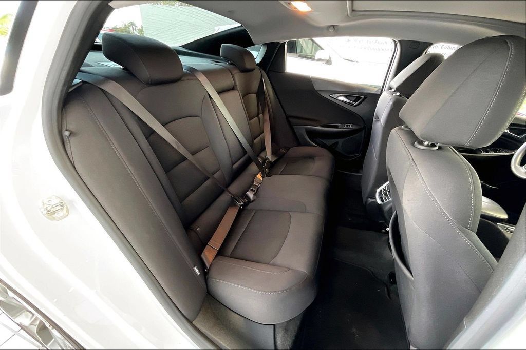 Used 2024 Chevrolet Malibu LT FWD image 15