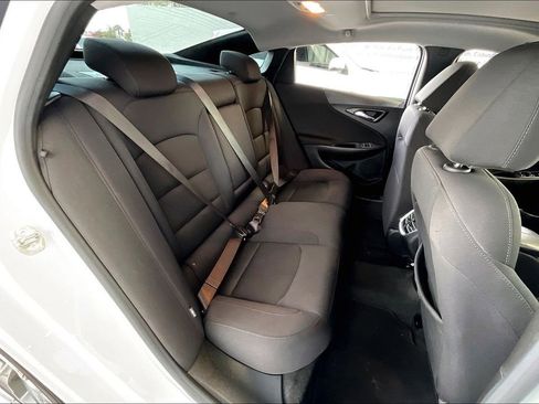 Used 2024 Chevrolet Malibu LT FWD image 15