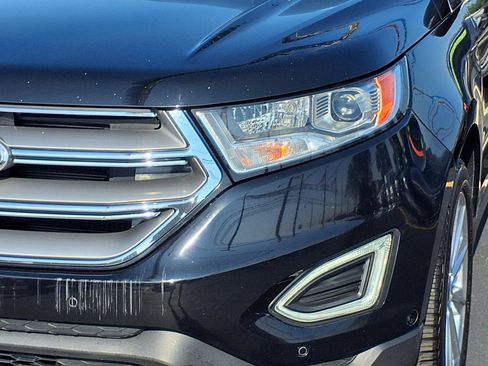 Used 2017 Ford Edge Titanium w/ Equipment Group 302A FWD image 34