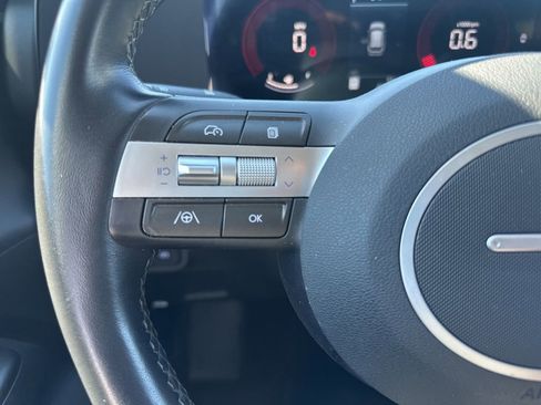 Used 2025 Hyundai Kona SEL image 23