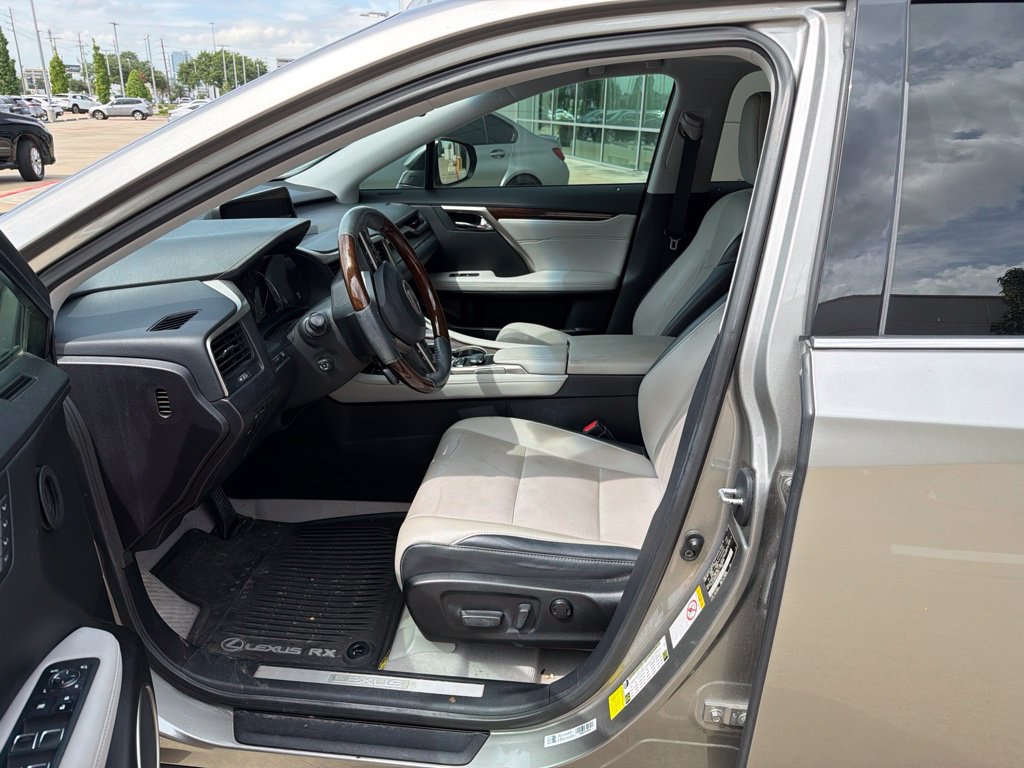 Used 2017 Lexus RX 350 FWD w/ Premium Package image 3