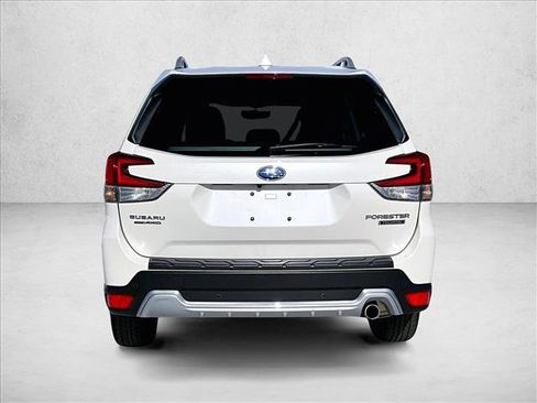 Used 2023 Subaru Forester Touring image 4