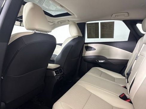 Used 2025 Lexus RX 350 Premium Plus w/ Accessory Package (Z1) FWD image 32