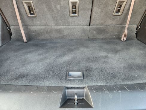 Used 2018 Chevrolet Traverse LT image 31