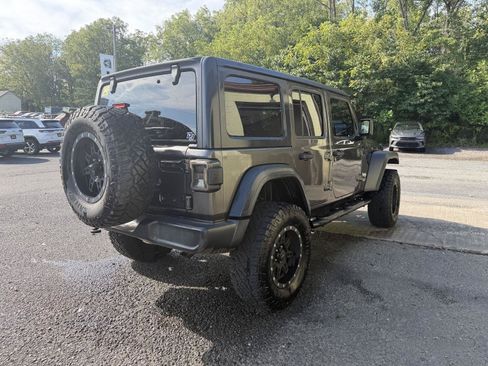 Used 2019 Jeep Wrangler Unlimited Sport S AWD/4WD image 7