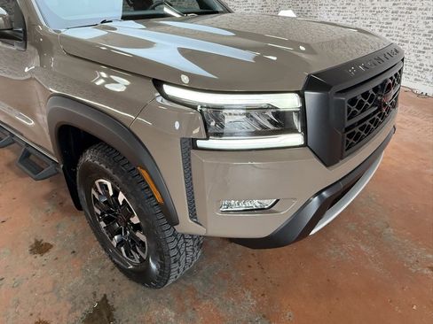 Used 2023 Nissan Frontier PRO-4X w/ Pro Convenience Package image 10