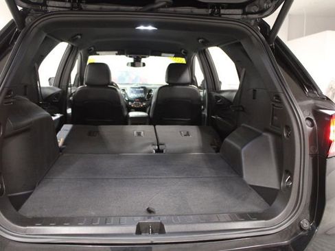 Used 2022 Chevrolet Equinox RS image 36